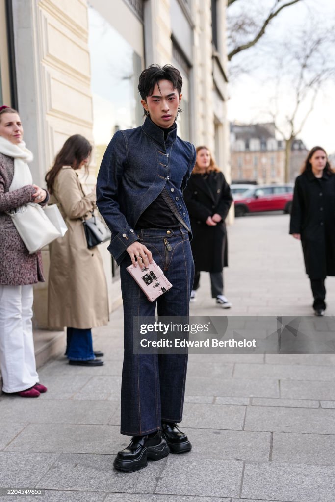 Street Style - Paris Fashion Week - Womenswear Fall/Winter 2025/2026 - Day Eight
