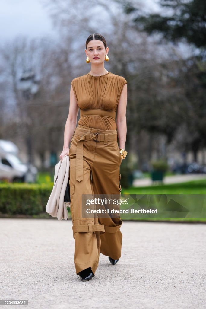 Street Style - Paris Fashion Week - Womenswear Fall/Winter 2025/2026 - Day Eight