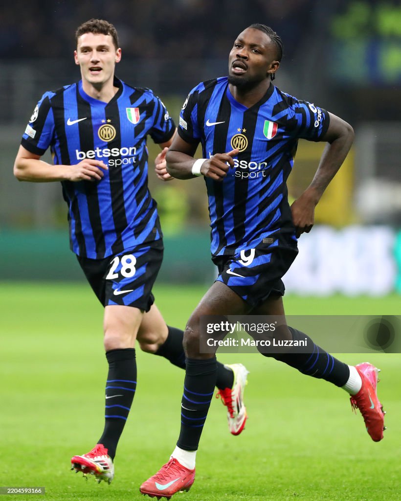 FC Internazionale Milano v Feyenoord - UEFA Champions League 2024/25 Round of 16 Second Leg