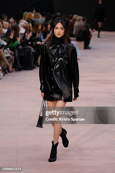 Chanel: Runway - Paris Fashion Week - Womenswear Fall/Winter 2025-2026 Chanel: Runway - Paris Fashion Week - Womenswear Fall/Winter 2025-2026