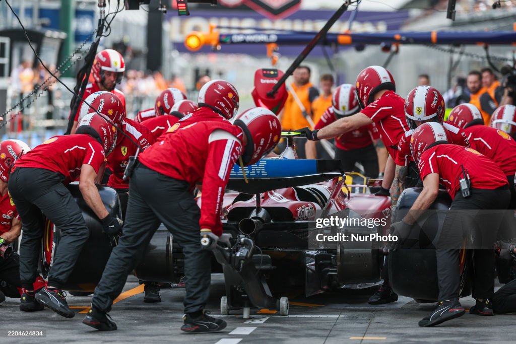 F1 Grand Prix Of Australia - Qualifying