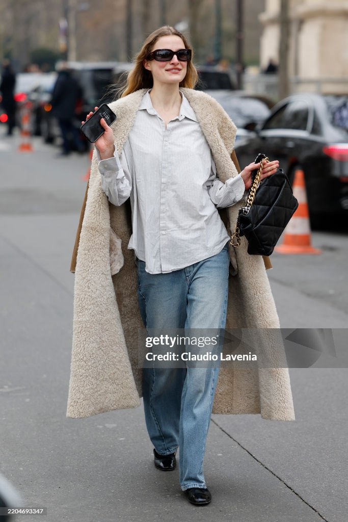 Street Style - Paris Fashion Week - Womenswear Fall/Winter 2025/2026 - Day Nine