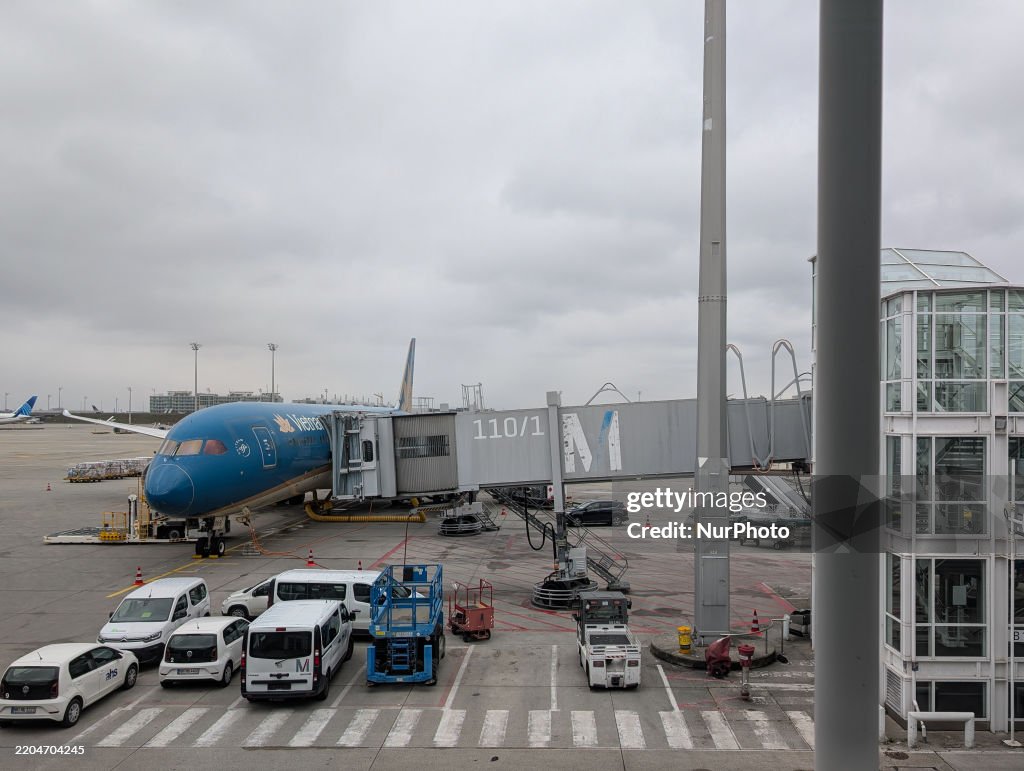 Vietnam Airlines Boeing 787 Dreamliner At Munich Airport
