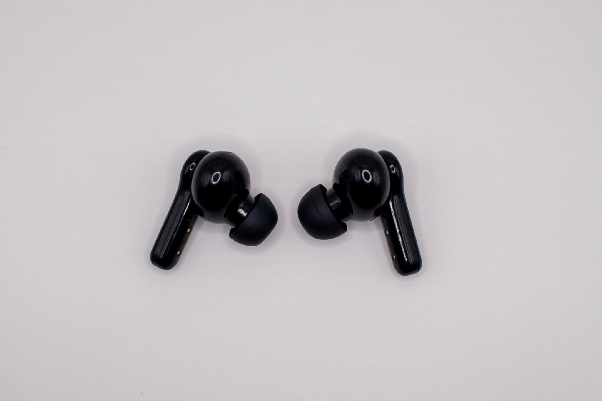 wireless earbuds