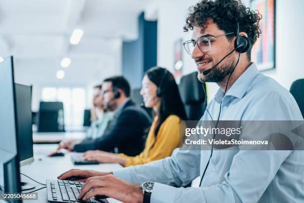 call center workers. - callcenter bildbanksfoton och bilder