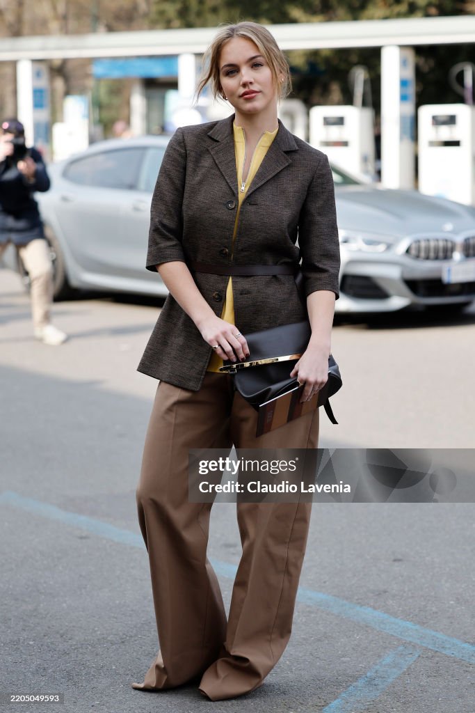 Street Style - Day 4 - Milan Fashion Week - Womenswear Fall/Winter 2025/2026