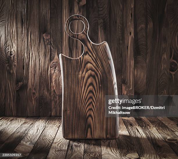 vintage burned life edged ash wodd kitchen board - bowl of ash stock pictures, royalty-free photos & images
