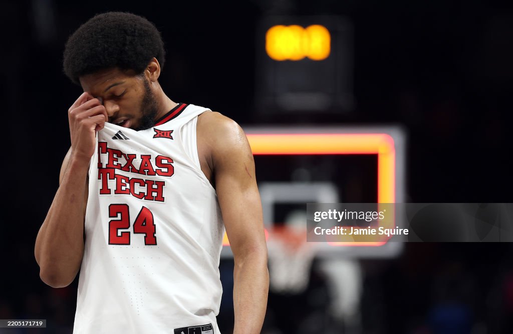 Big 12 Men's Basketball Tournament - Semifinals - Arizona v Texas Tech