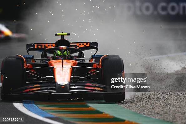F1 Grand Prix Of Australia - Qualifying F1 Grand Prix Of Australia - Qualifying