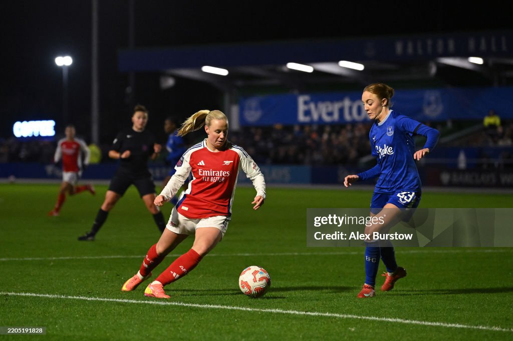 Everton FC v Arsenal FC - Barclays Women's Super League