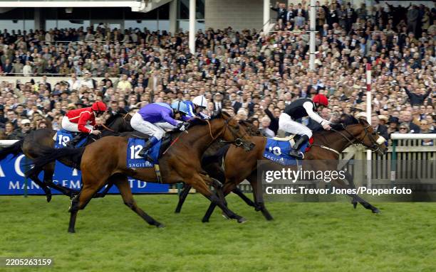 The 2000 Guineas At Newmarket, News Photo