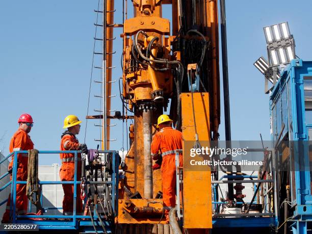 Rod Rig Built Right 146 Rod Rig Stock Photos, High-Res Pictures, and Images - Getty Images