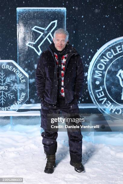 Vincent Cassel attends the Moncler Grenoble Fall/Winter 2025 Show on March 15, 2025 in Courchevel, France.