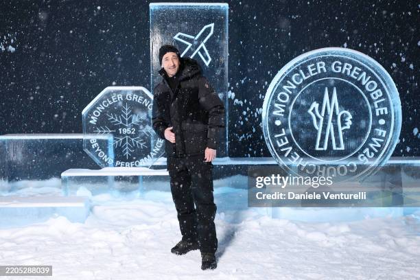 Adrien Brody attends the Moncler Grenoble Fall/Winter 2025 Show on March 15, 2025 in Courchevel, France.