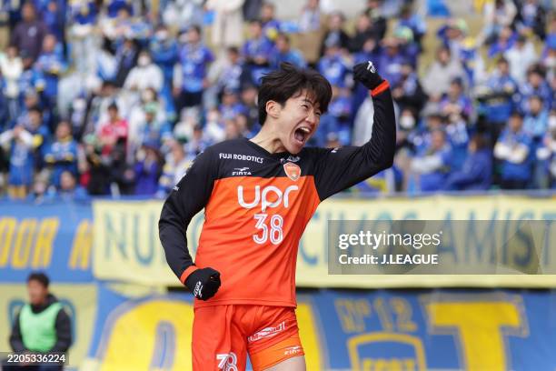 Toa SUENAGA of Renofa Yamaguchi FC scores his side's first goal during the J.LEAGUE MEIJI YASUDA J2 5th Sec. Match between Renofa Yamaguchi FC and...