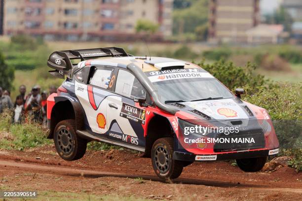 Ontel Rally 5,781 Safari Rally Stock Photos, High-Res Pictures, and Images - Getty ...