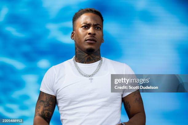 Az Rapper Photo 934 Rapper Az Stock Photos, High-Res Pictures, and Images - Getty Images