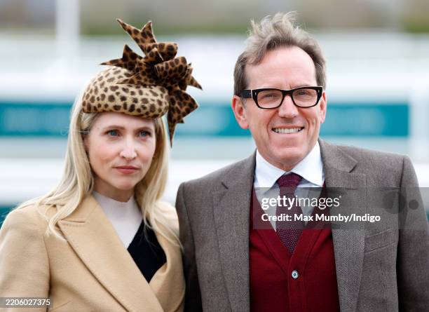Jessica Parker and Ben Miller attend day 1 'Champion Day' of the Cheltenham Festival at Cheltenham Racecourse on March 11, 2025 in London, England.
