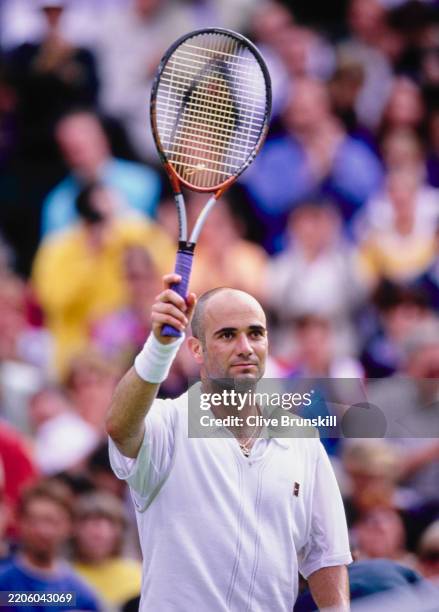 Audrey Agassi Racket 223 Andre Agassi Agassi Waves Stock Photos, High-Res Pictures, and ...