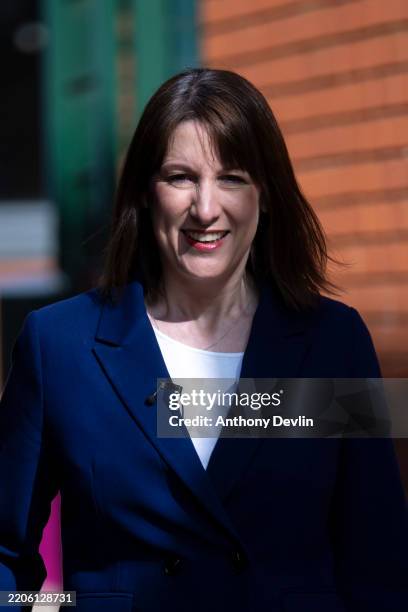 Rachel Reeves Recent Chancellor Rachel Reeves arrives to meet students on the carpentry ...