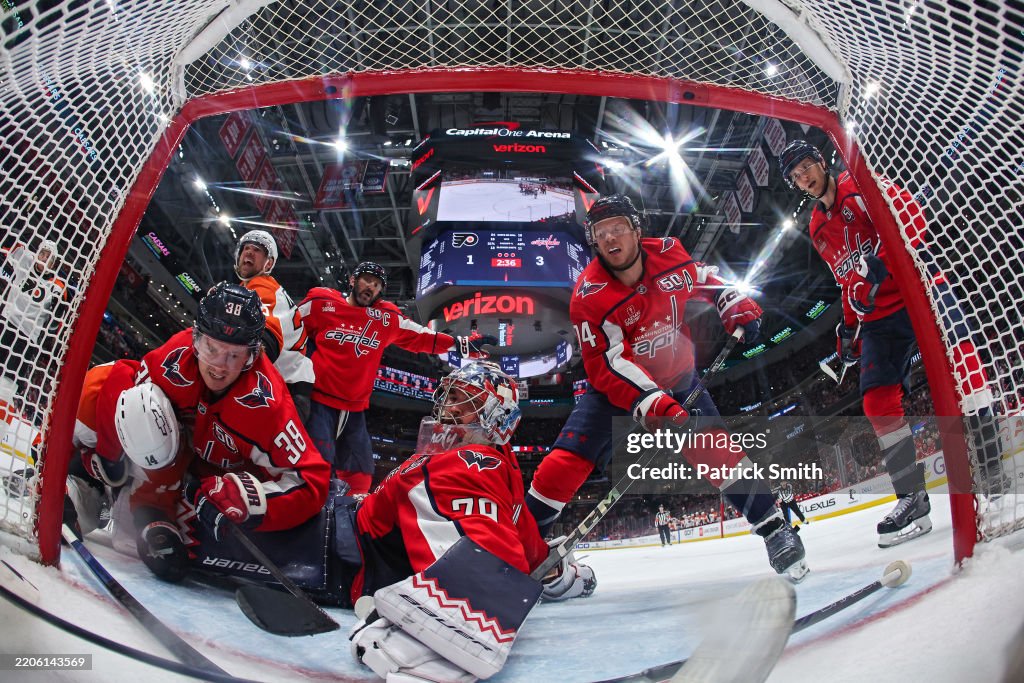 Philadelphia Flyers v Washington Capitals