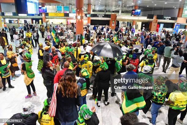 Member Rasool 11 Photos & High Res Pictures - Getty Images