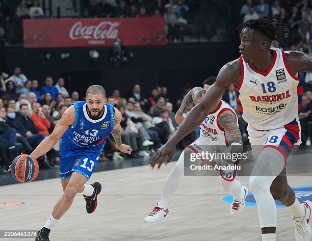 Anadolu Efes player Darius Jamar Thompson in action during the Turkish Airlines EuroLeague Round 31 basketball game between Anadolu Efes and Baskonia...