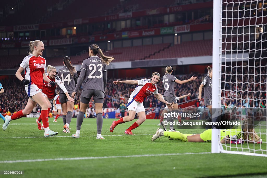 Arsenal FC v Real Madrid CF - UEFA Women's Champions League Quarter Finals Second Leg