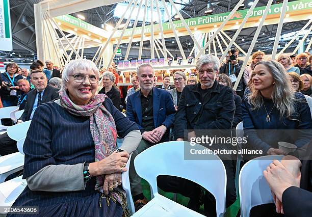 March 2025, Saxony, Leipzig: Maja Lunde , author and screenwriter from Norway, Karl Ove Knausgard, author from Norway, and Claudia Roth , Executive...