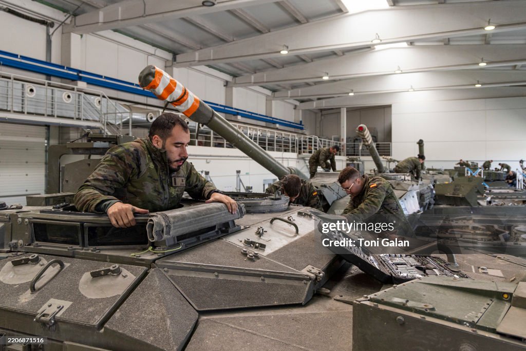 King Felipe Of Spain Visits The Brigade "Aragón I" In Zaragoza