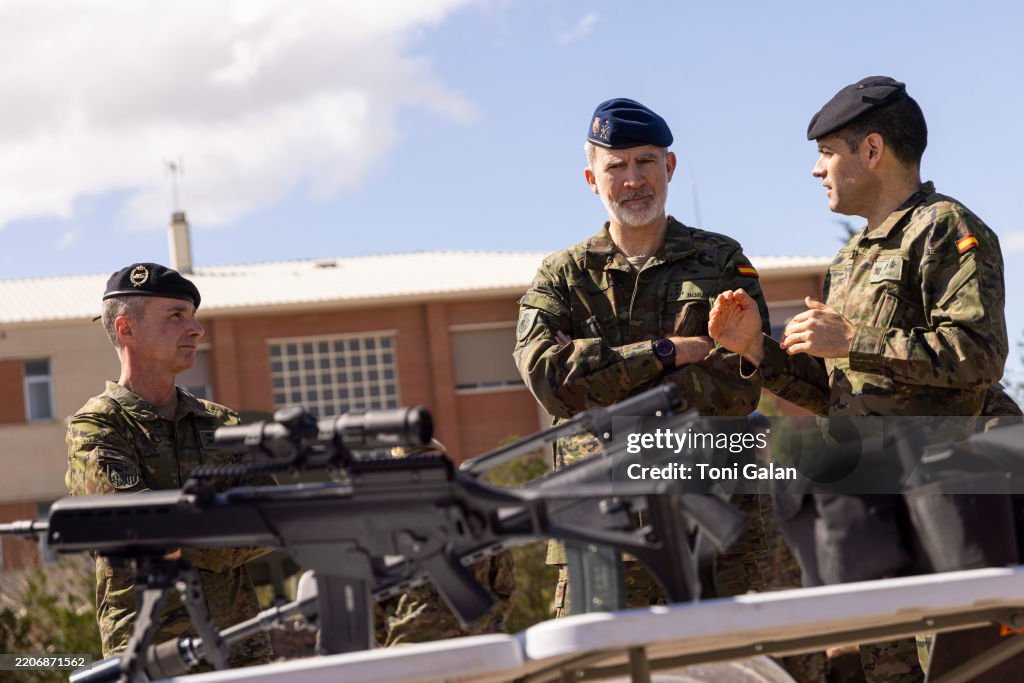King Felipe Of Spain Visits The Brigade "Aragón I" In Zaragoza