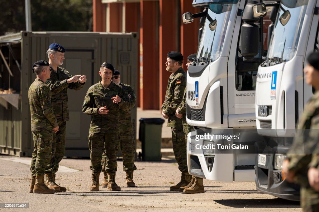 King Felipe Of Spain Visits The Brigade "Aragón I" In Zaragoza