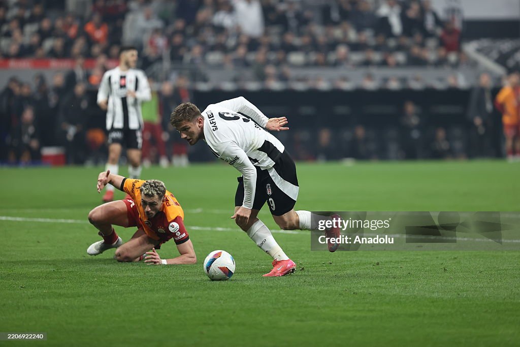 Besiktas v Galatasaray - Turkish Super Lig