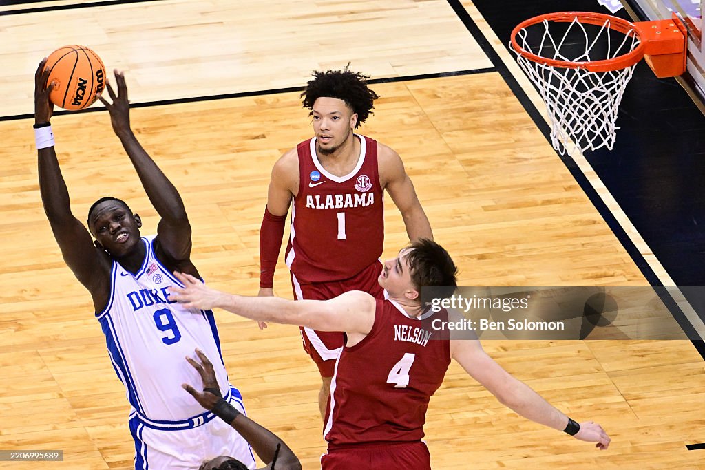 NCAA Men's Basketball Tournament - Elite Eight - Newark