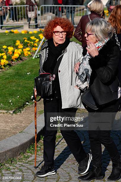 Andréa Ferréol attends the funeral of Emilie Dequenne at Cimetiere Pere Lachaise on March 26, 2025 in Paris, France.