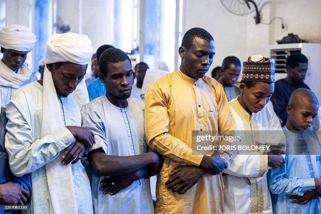 Chad Islam Ritual Muslims gather at the King Faisal Grand Mosque in N'Djamena, Chad ...