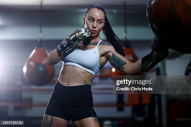 Cheronskee R. Johnson 318 Cherneka Johnson Photos & High Res Pictures - Getty Images