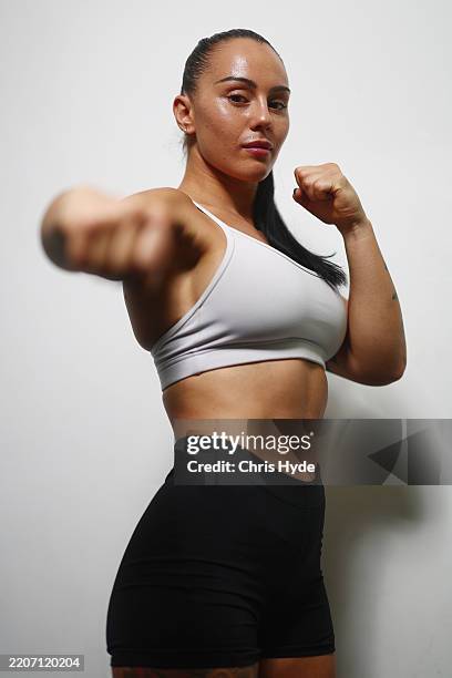 Cheronskee R. Johnson 188 Cherneka Johnson Photos & High Res Pictures - Getty Images