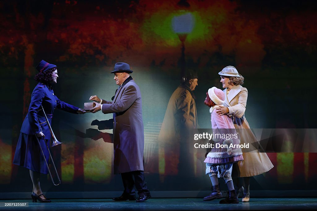 "Annie" Sydney Production First Look