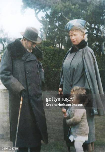 Their Majesties the King & Queen with the little Princess Elizabeth at Craigweil House, Bognor', circa 1930. King George V , and Queen Mary of Teck...