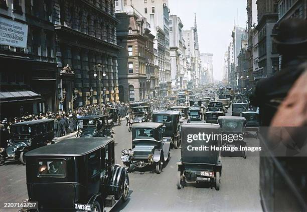5th Ave. - Easter, '13, 1913. Shows Fifth Avenue, New York City on Easter day, March 23, 1913. . Creator: Bain News Service.