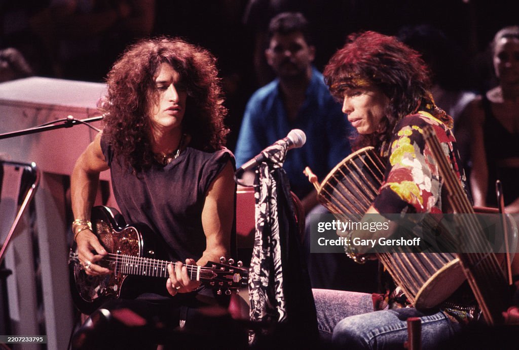 Aerosmith Perform For 'MTV Unplugged'