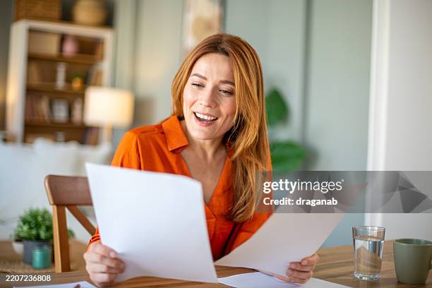 good news - good news letter stock pictures, royalty-free photos & images