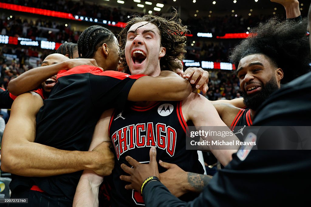 Los Angeles Lakers v Chicago Bulls