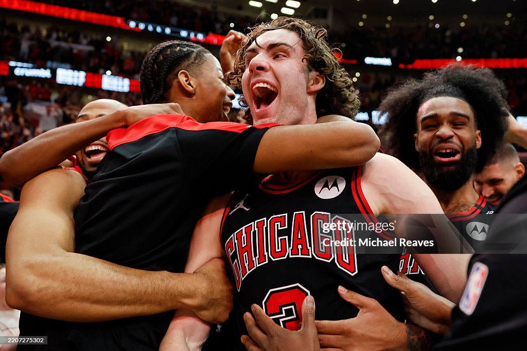 Los Angeles Lakers v Chicago Bulls