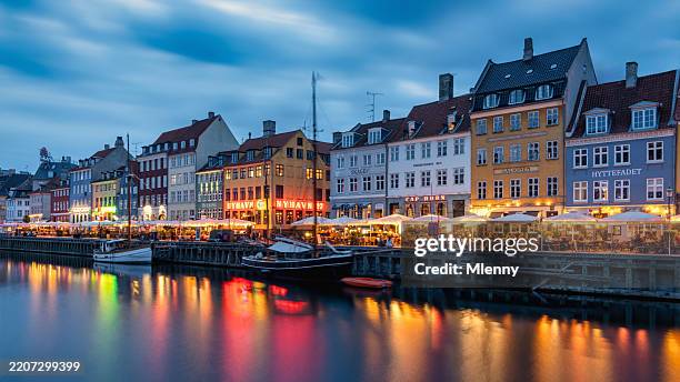 denmark copenhagen nyhavn cityscape twilight - river cafe stock pictures, royalty-free photos & images