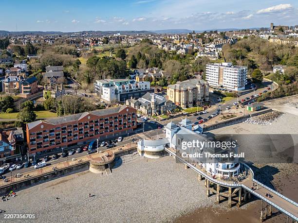 Penarth Building 139 Penarth Beach Stock Photos, High-Res Pictures, and Images - Getty ...