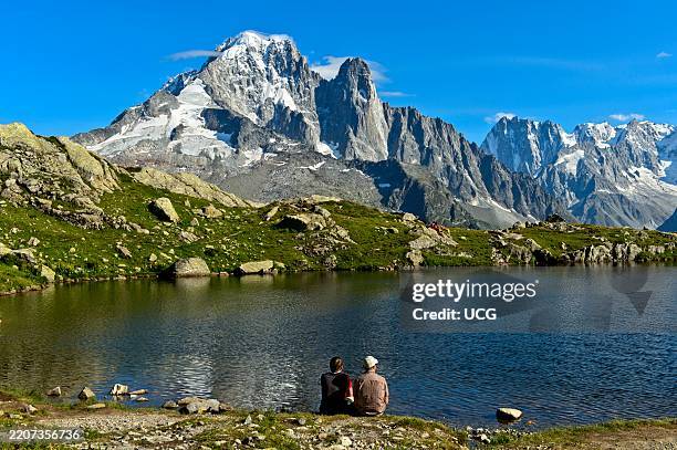 Aguilles Rouges Mountain France 270 Aiguilles Rouges Massif Stock Photos, High-Res Pictures, and Images ...