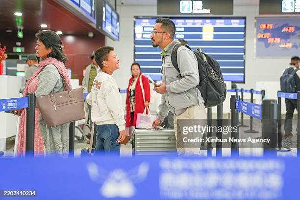 Quene 19 Quene Stock Photos, High-Res Pictures, and Images - Getty Images