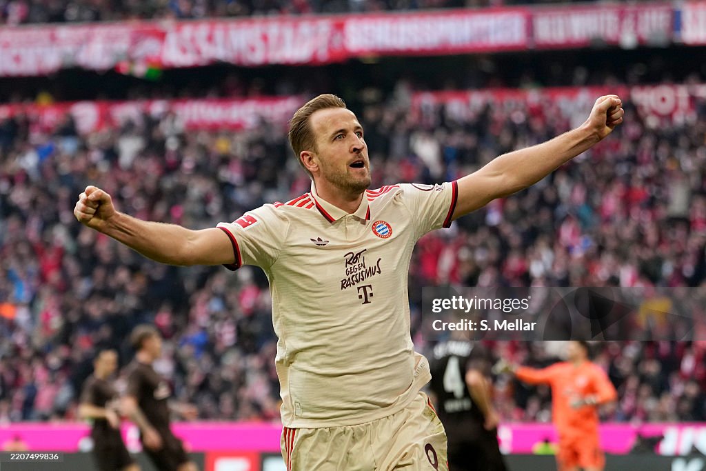 FC Bayern München v FC St. Pauli 1910 - Bundesliga